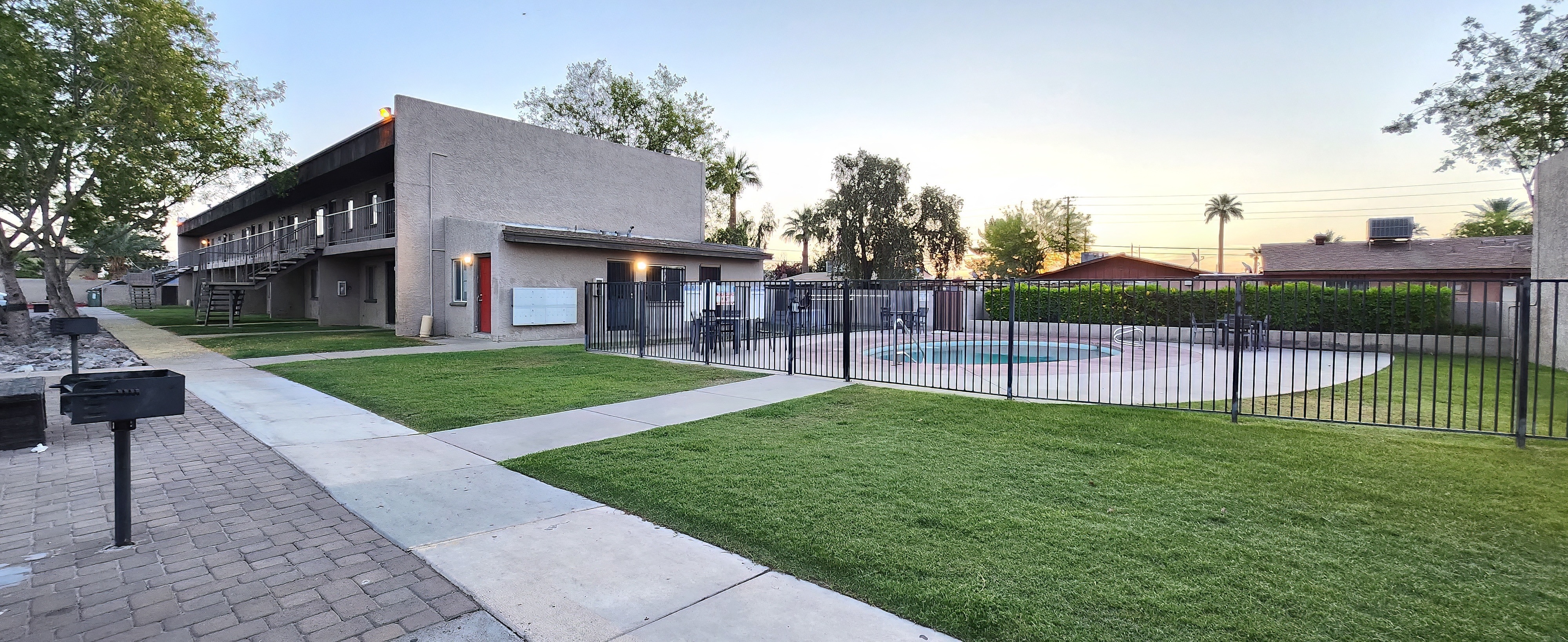 Devonshire Apartments photo 3
